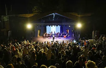 Bodrum'da Zeki Müren'in 30. ölüm yıl dönümünde anma konseri
