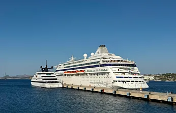 Bodrum Limanı'nda kruvaziyer hareketi