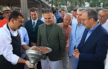 Bodrum sahilinde Çorum lezzetleri şöleni yaşandı