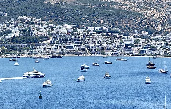 Bodrum turizmde gücünü korudu: İlk 6 ayda 416 bin yabancı turist, Temmuz'da nüfus 800 bine dayandı