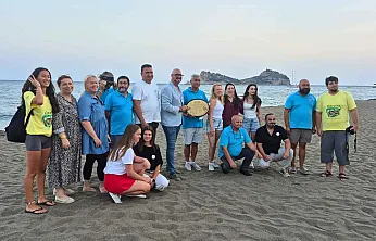 Dalyan ve Sarıgerme'de 6 bin caretta caretta yavrusu denizle buluştu