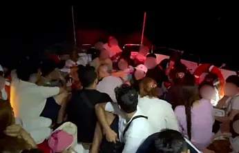 Datça Açıklarında 8'i Çocuk 28 Düzensiz Göçmen Kurtarıldı
