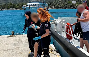 Datça'da gezi teknesinde rahatsızlanan vatandaşa tıbbi tahliye