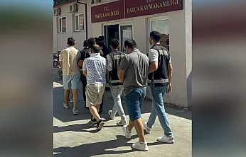 Datça'da Yasa Dışı Yollarla Yurt Dışına Kaçmaya Çalışan 9 FETÖ Üyesi Yakalandı