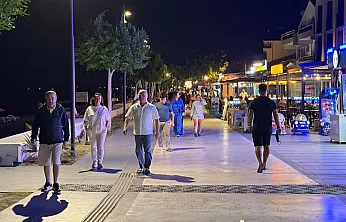 Ekim Ortasında Fethiye Çalış Plajı'nda Turist Hareketliliği