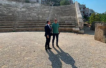 Fethiye Antik Tiyatrosu'nda restorasyon çalışmaları yerinde incelendi