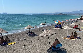 Fethiye Çalış Plajı'nda Hafta Sonu Yoğunluğu