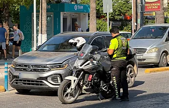 Fethiye Çarşı Caddesi'nde Hatalı Parka Geçit Yok