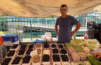 Fethiye Cuma Pazarı'nda hareketlilik: 'Fiyatlar dengede, bereket var'