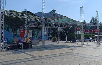 Fethiye'de 30 Ağustos coşkusu için Beşkaza Meydanı hazırlanıyor