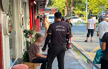 Fethiye'de alkol nedeniyle fenalaşan vatandaşa ekipler müdahale etti