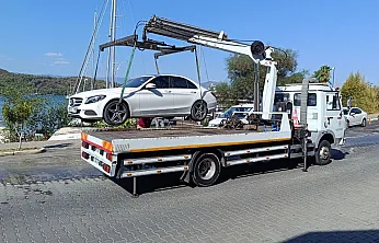 Fethiye'de arıza çalışması için araçlar çekildi