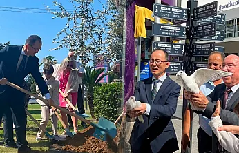Fethiye'de barışın güvercinleri uçtu, dostluğun zeytini dikildi