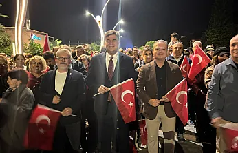 Fethiye'de binlerce yürek 'Cumhuriyet' için yürüdü