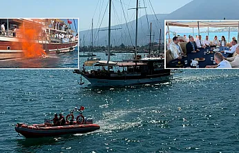 Fethiye'de deniz şehitleri için mavi sulara çelenk bırakıldı