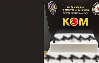 Fethiye'de Durdurulan Araçtan 10 Ruhsatsız Tabanca Çıktı
