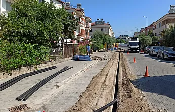 Fethiye'de fiber altyapı çalışması: Pürşah Bey Caddesi'nin bir bölümü trafiğe kapatıldı