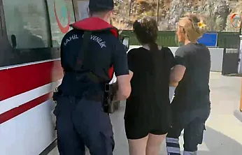 Fethiye'de gezi teknesinde rahatsızlanan vatandaş karaya tahliyesi yapıldı