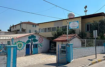 Fethiye'de ilk kez okul sırasına oturacak öğrenciler için kayıt heyecanı