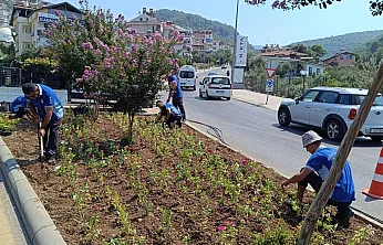 Fethiye'de kavşaklara estetik dokunuş: Peyzaj çalışmaları sürüyor