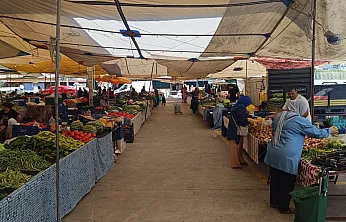 Fethiye'de kavurucu sıcaklar alışverişi akşam saatlerine taşıdı
