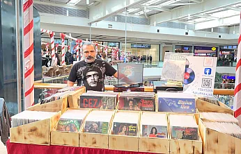 Fethiye'de plak tutkunlarına nostaljik buluşma