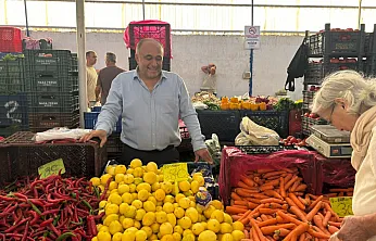 Fethiye'de sonbaharla birlikte pazar tezgahları yenilendi
