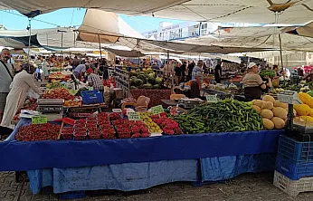 Fethiye'de Üretici Pazarı'nda Sebze ve Meyve Fiyatları