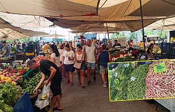 Fethiye Foça Pazarı'nda Güncel Fiyatlar: Karpuz 20, Bamya 250 Lira