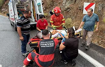 Fethiye Göcek'te trafik kazası: 1 kişi araçta mahsur kaldı