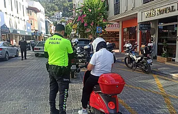 Fethiye Kandönmezler kavşağında Ehliyet ve Kask Denetimi