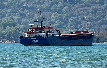 Fethiye Körfezi'ne 80 Metrelik Yük Gemisi Demirledi