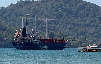 Fethiye Körfezi'ne 95 Metrelik Yük Gemisi Demirledi