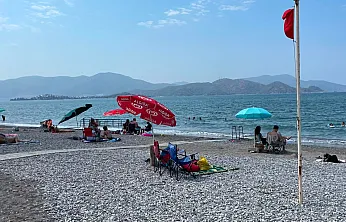 Fethiye'nin bunaltıcı neminde vatandaşın nefes aldığı nokta 'Çalış Plajı'
