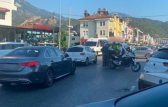 Fethiye Ölüdeniz Yolu'nda Maddi Hasarlı Motosiklet Kazası