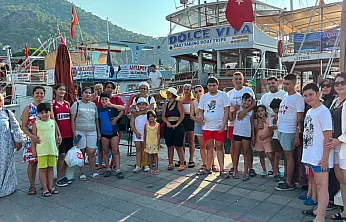 Fethiye Otizm Derneği'nden anlamlı etkinlik: 50 kişi mehtap turunda