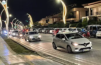 Fethiye Sahil Bandı'nda trafik yoğunluğu