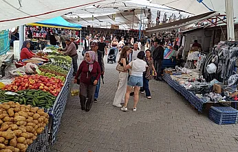 Fethiye Salı Pazarı'nda sebze ve meyve fiyatları