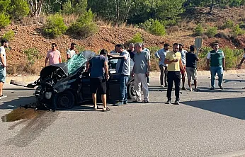 Fethiye-Seydikemer Yolunda Korkutan Kaza: Araçlar Kafa Kafaya Çarpıştı