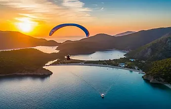 Fethiye Yamaç Paraşütü ile Babadağ'dan Ölüdeniz'e Eşsiz Bir Uçuş Deneyimi