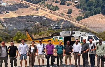 Fethiye yangınının ardından havadan inceleme: Karacabey ve basın mensupları bölgede
