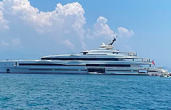 Göcek'e 107 Metrelik Dev Süperyat MAR Demirledi