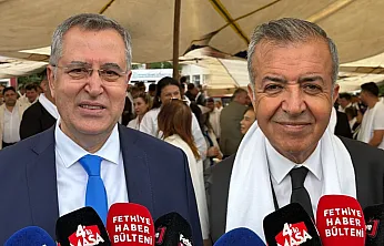 İki Adaydan Dostluk Ve Demokrasi Mesajı