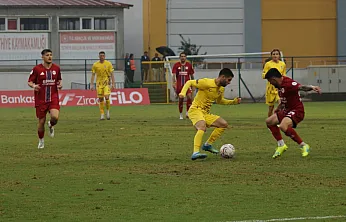 İlk yarı sonucu: Fethiyespor 1-2 Eyüpspor (Maç tatil edildi)