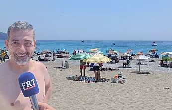 İstanbullu tatilciden Ölüdeniz'deki ücretsiz halk plajına tam not