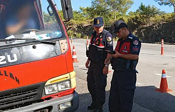 Jandarma Muğla'da bir haftada 17 bin 711 araç denetlendi