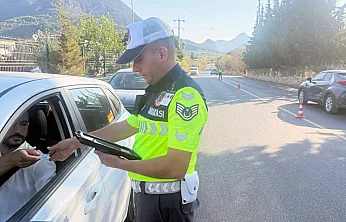 Jandarma Trafik timleri Muğla'da Eylül ayında 97 bin 187 araç denetlendi