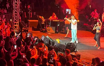 Kenan Doğulu Marmaris Amfiteatr'da devleşti