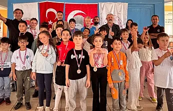 Köyceğiz'de Cumhuriyet coşkusu satrançla buluştu