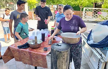 Köyceğiz'de hayırseverlerden yaz Kur'an kursu öğrencilerine tatlı sürpriz